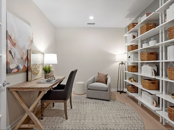 4th image of 4405 Peters Farm Way Unit 405