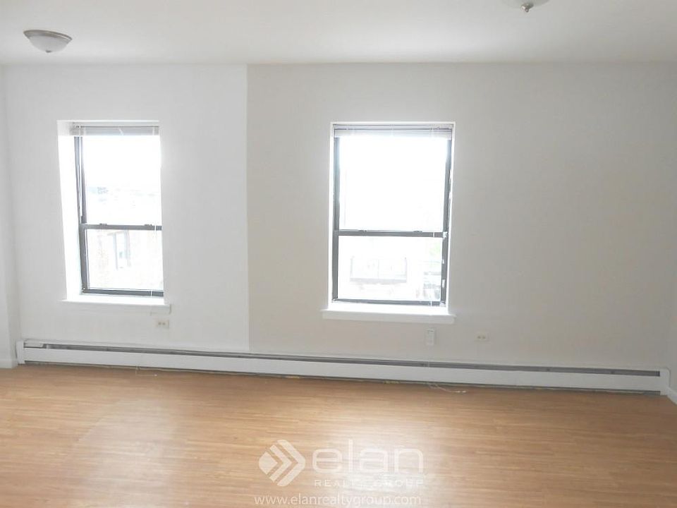 1st image of 1528 W Morse Ave APT 605