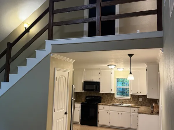 709 Dogwood Trl, Montgomery, TX 77316