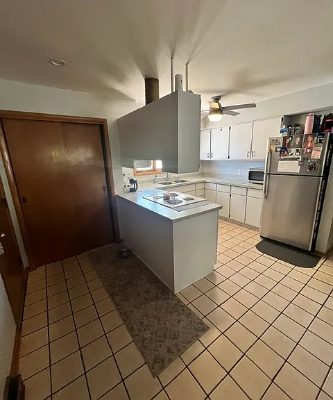 525 Meadow Ln — Photo 10