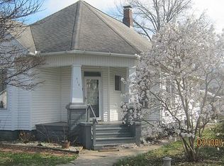 414 E 5th St, Flora, IL 62839