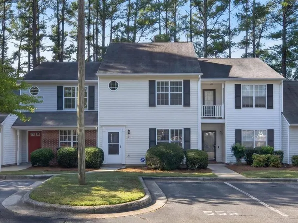 5553 Fieldcross Ct, Raleigh, NC 27610