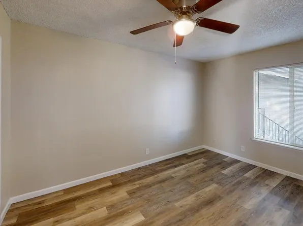 2025 E Pontiac Way #211, Fresno, CA 93726
