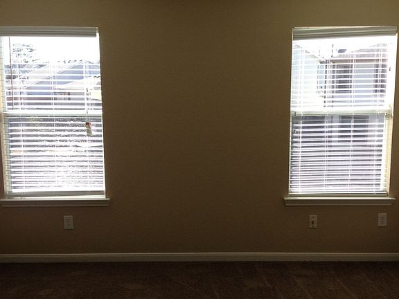 176913_Master Bedroom_01272014