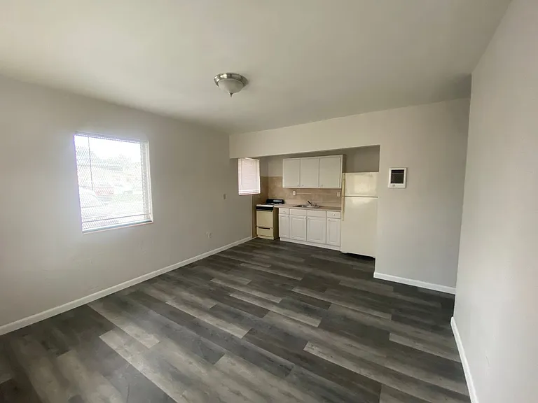 361 Sharar Ave — Photo 9
