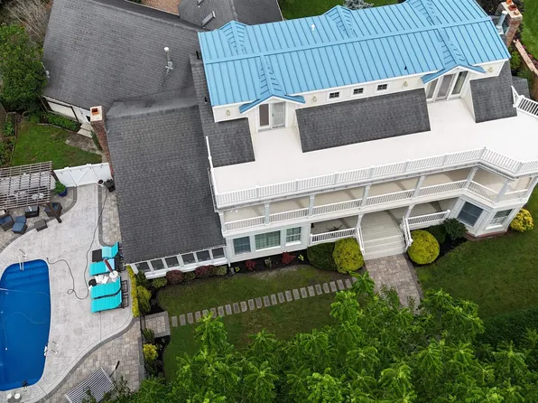 7 Casey Dr, Northfield, NJ 08225
