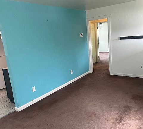3rd image of 4101 SE 10th St