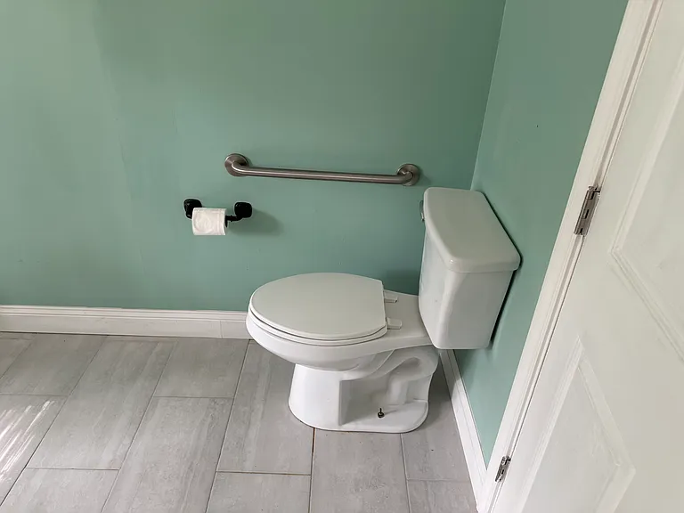 MBR bathroom