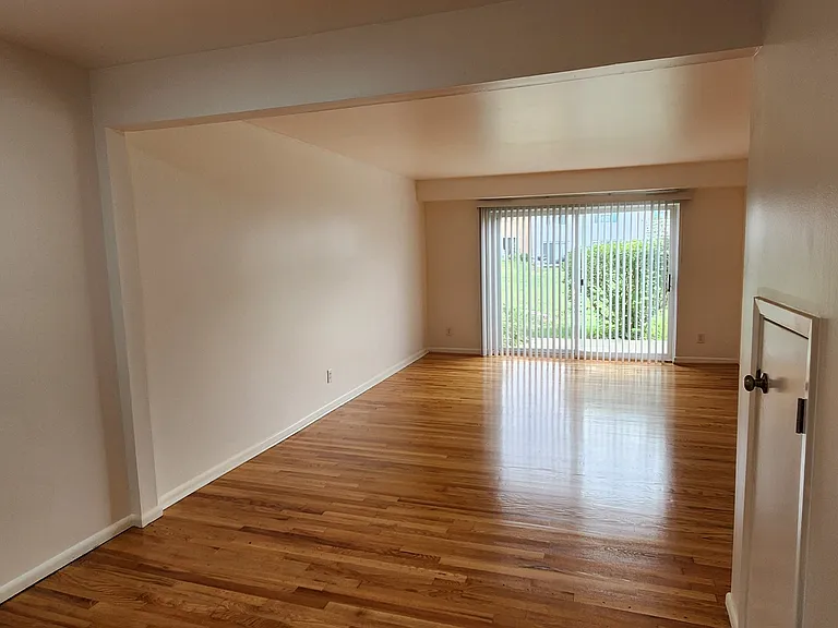 342 Fairmont Ave — Photo 145