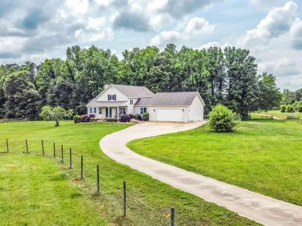 2011 Fieldcrest Ln, Madison, GA 30650