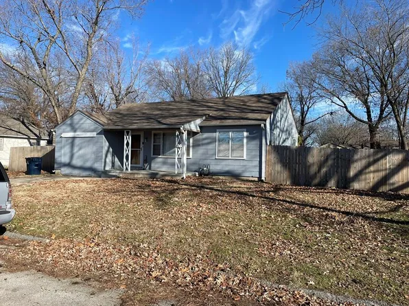 1814 N 9th St, Independence, KS 67301