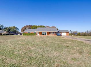 407 Llano Ct, Weatherford, TX 76087