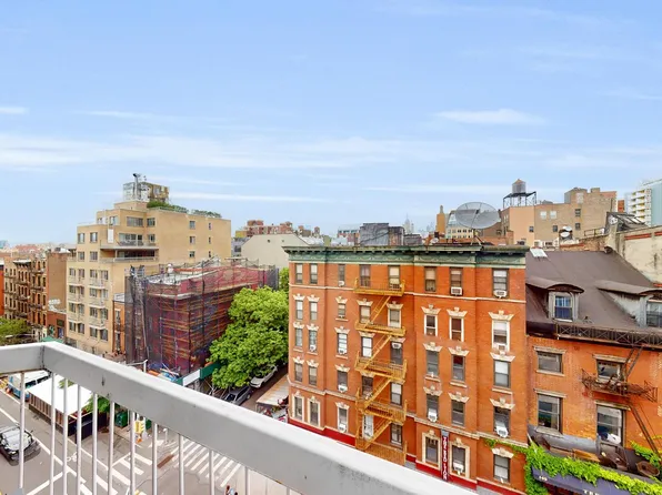 184 Thompson St APT 5O, New York, NY 10012