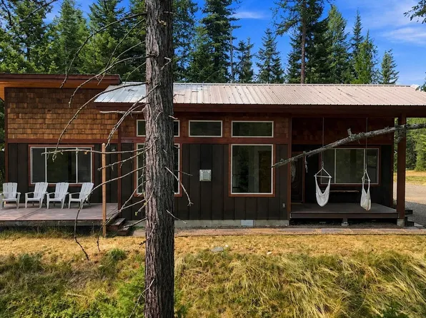 140 Astilbe Ln, Sagle, ID 83860