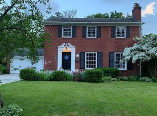 2450 Hall St SE, East Grand Rapids, MI 49506
