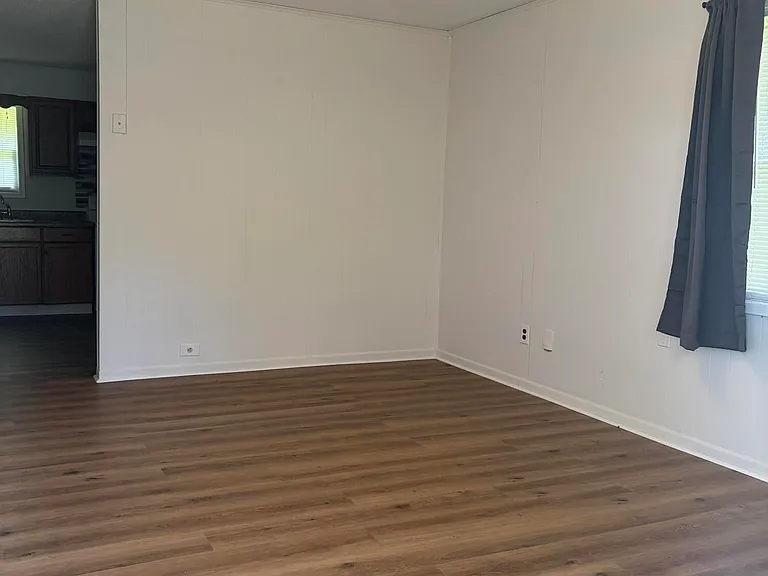 3521 Horn Lake Rd S — Photo 10