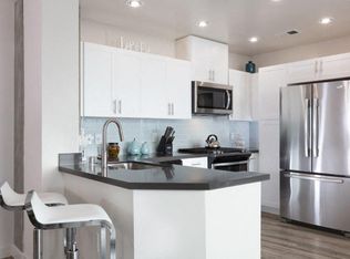Aqua Via Apartments, Oakland, CA 94607