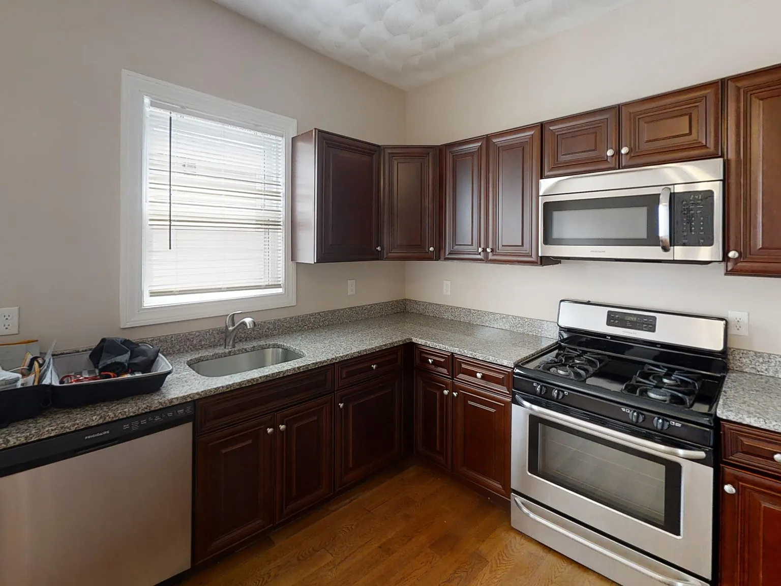 83 Pembroke Avenue — Photo 1
