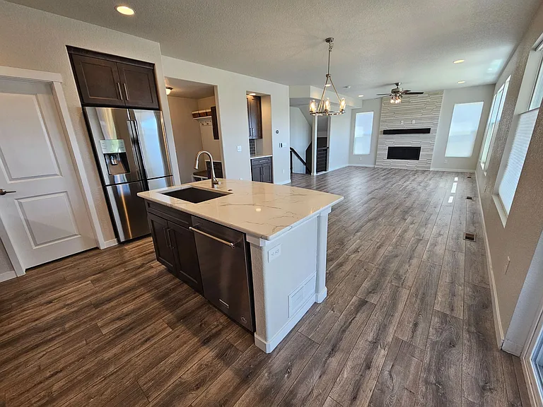1853 Clayhouse Dr — Photo 5