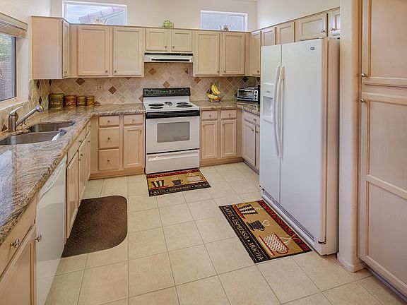 5th image of 22032 N Cochise Ln