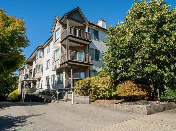 5489 201st St #304, Langley, BC V3A 1P8