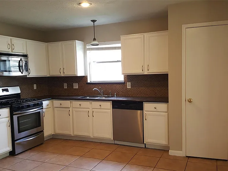 2602 Desert Sage Dr — Photo 4