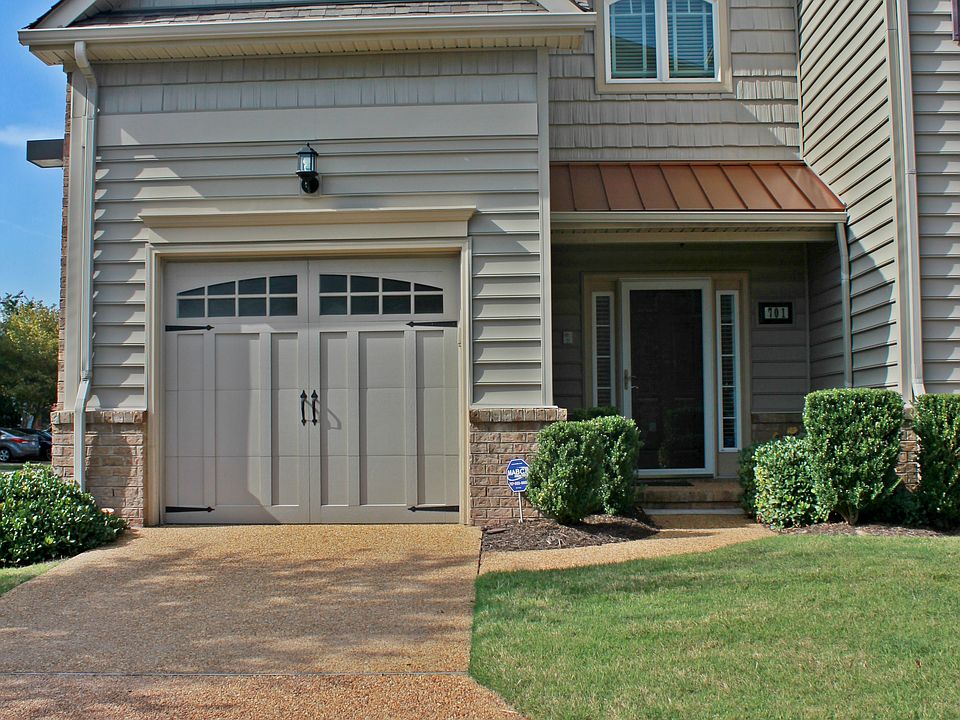 701 Charthouse_09292014