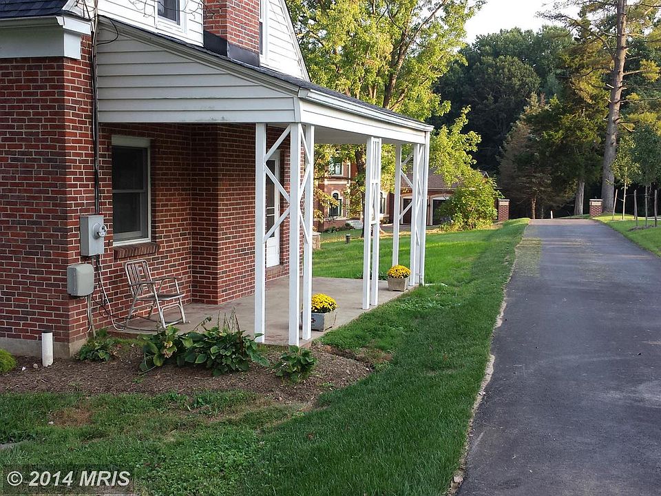 2nd image of 11451 Harding Rd