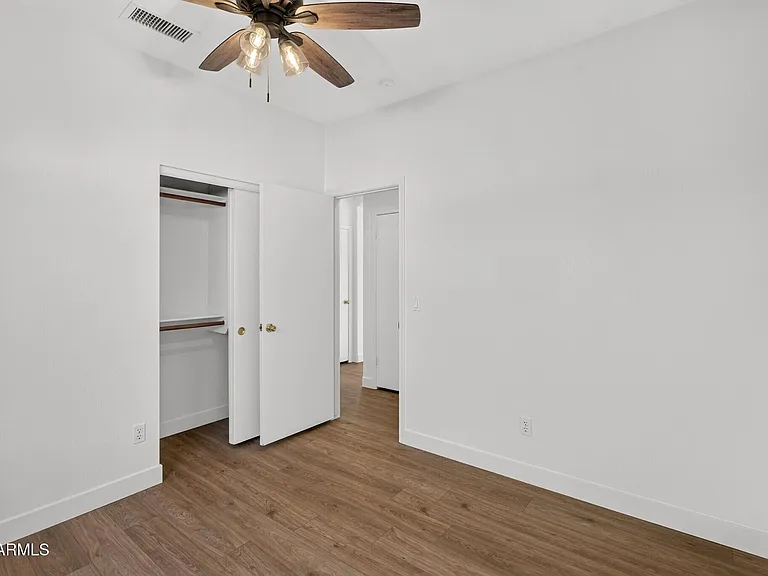 20415 N 37th Ave — Photo 16