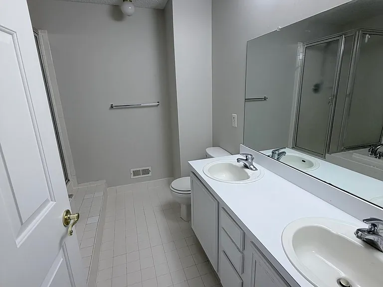 29 Madison Ct — Photo 11