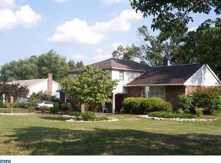 68 Ronald Dr, Southampton, PA 18966