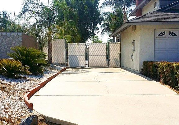 Plenty of RV/Trailer parking front and year of side property