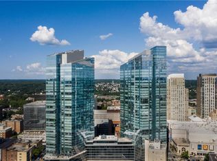 5 Renaissance Sq APT 31A, White Plains, NY