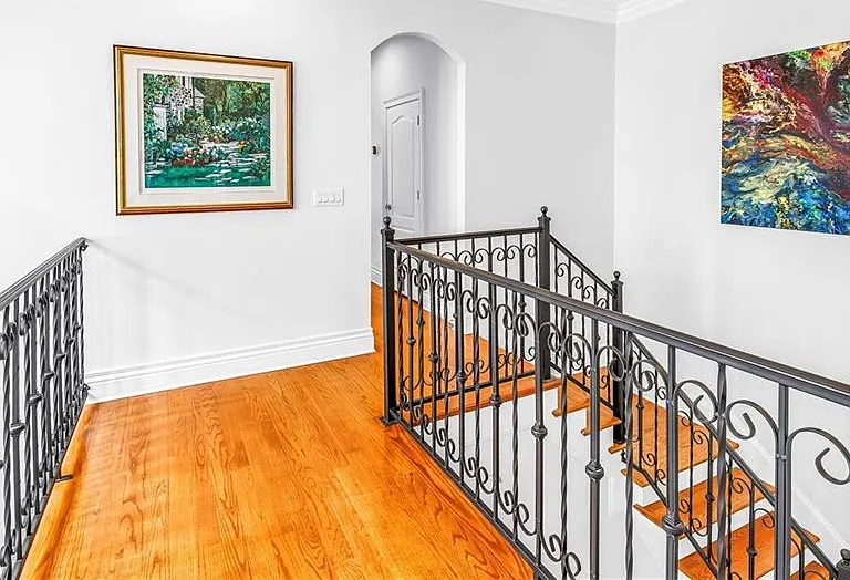 1133 Abbeys Way — Photo 33