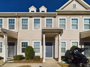 12708 Persimmon Tree Dr, Charlotte, NC 28273