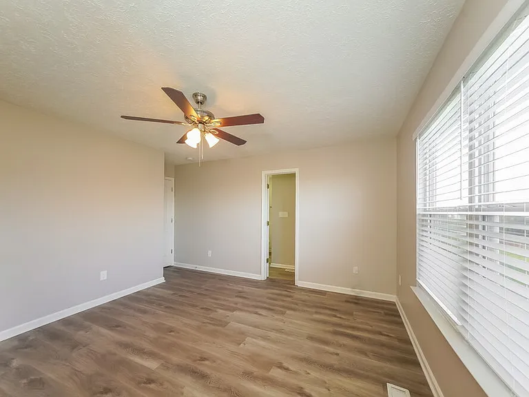 476 Southern Pines Dr — Photo 11