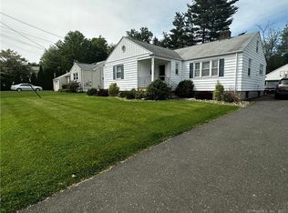 104 Haynes Rd, West Hartford, CT 06117