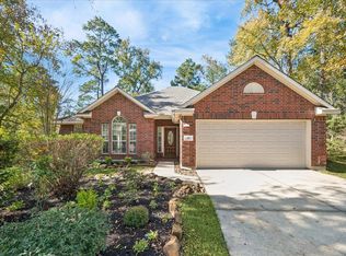 30 Jewelsford Dr, Spring, TX 77382