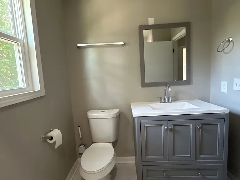 555 Glencove Dr — Photo 20