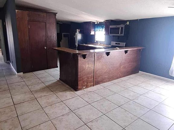 5th image of 11301 W Windsong Dr