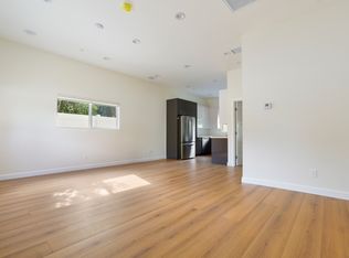 7419 Balcom Ave, Reseda, CA 91335