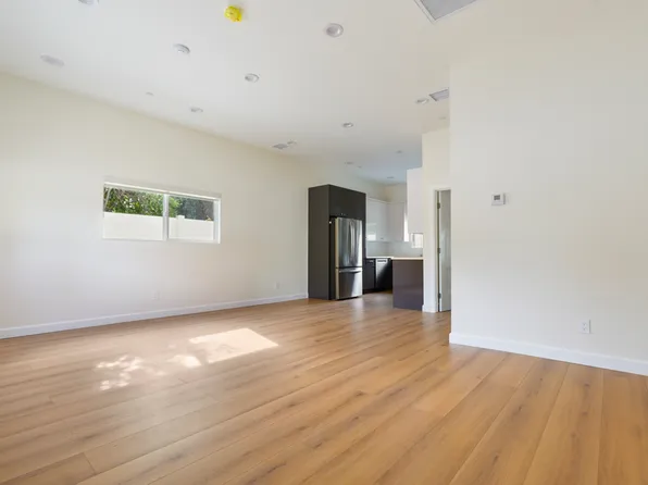 7419 Balcom Ave, Reseda, CA 91335