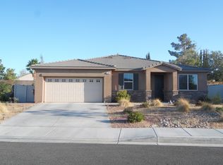 5490 Tulip Dr, Palmdale, CA 93552
