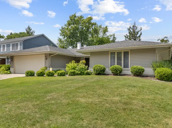 912 Eden Dr, Schaumburg, IL 60195