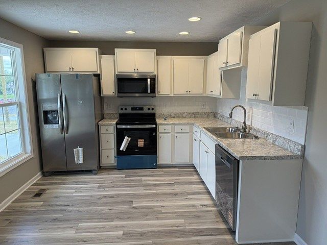 2nd image of 309 W Coffee St