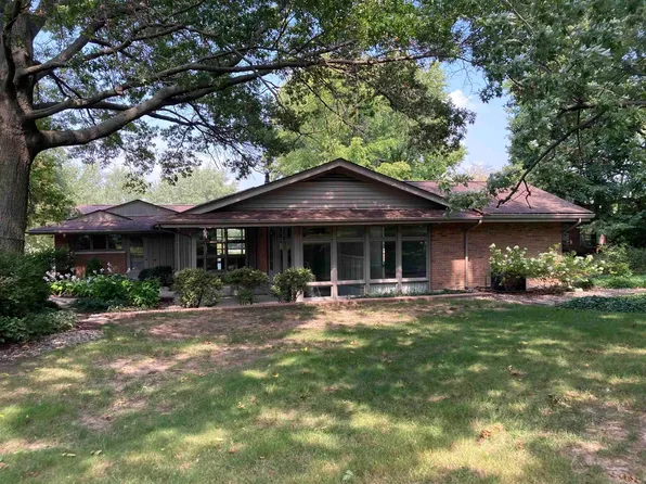 1110 Riverview Dr, Bluffton, IN 46714