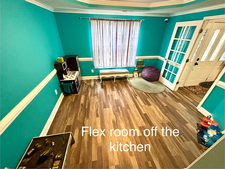 35 Harborview Dr — Photo 7