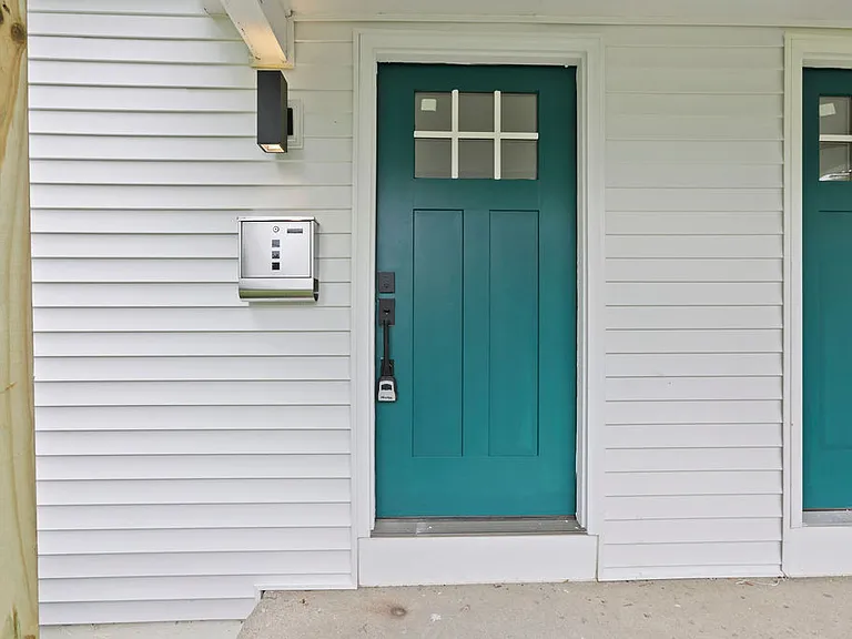 2254-2256 Hiawatha Park Dr — Photo 21