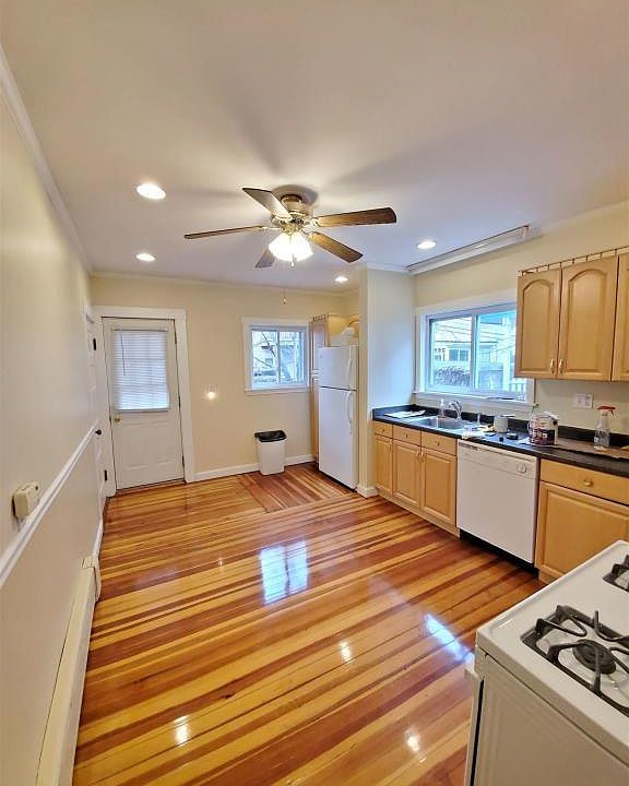 2nd image of 41 Walker St #1C