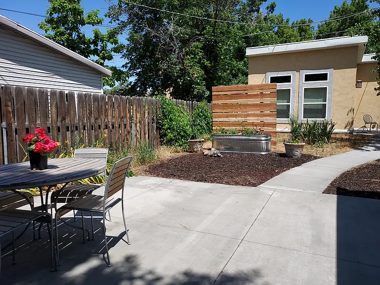 377 E Coatsville Ave — Photo 25